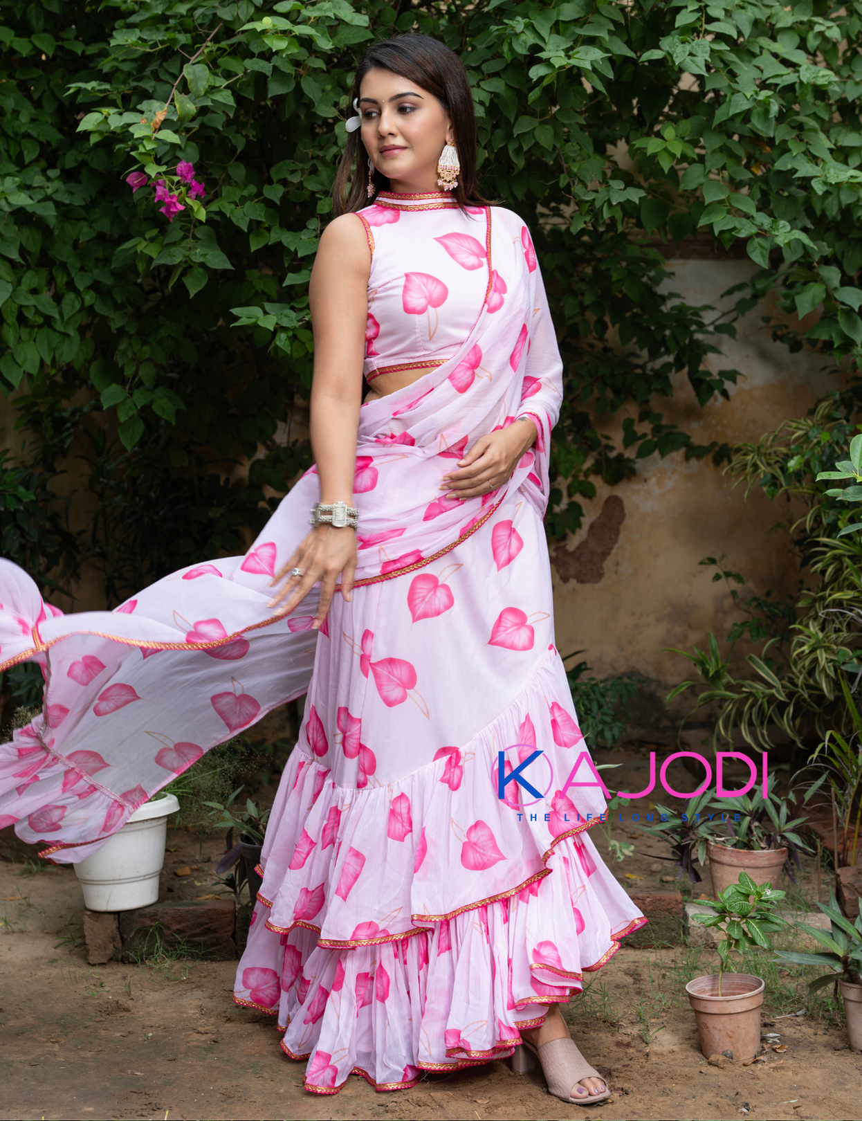 Pink High Neck Cropped saree