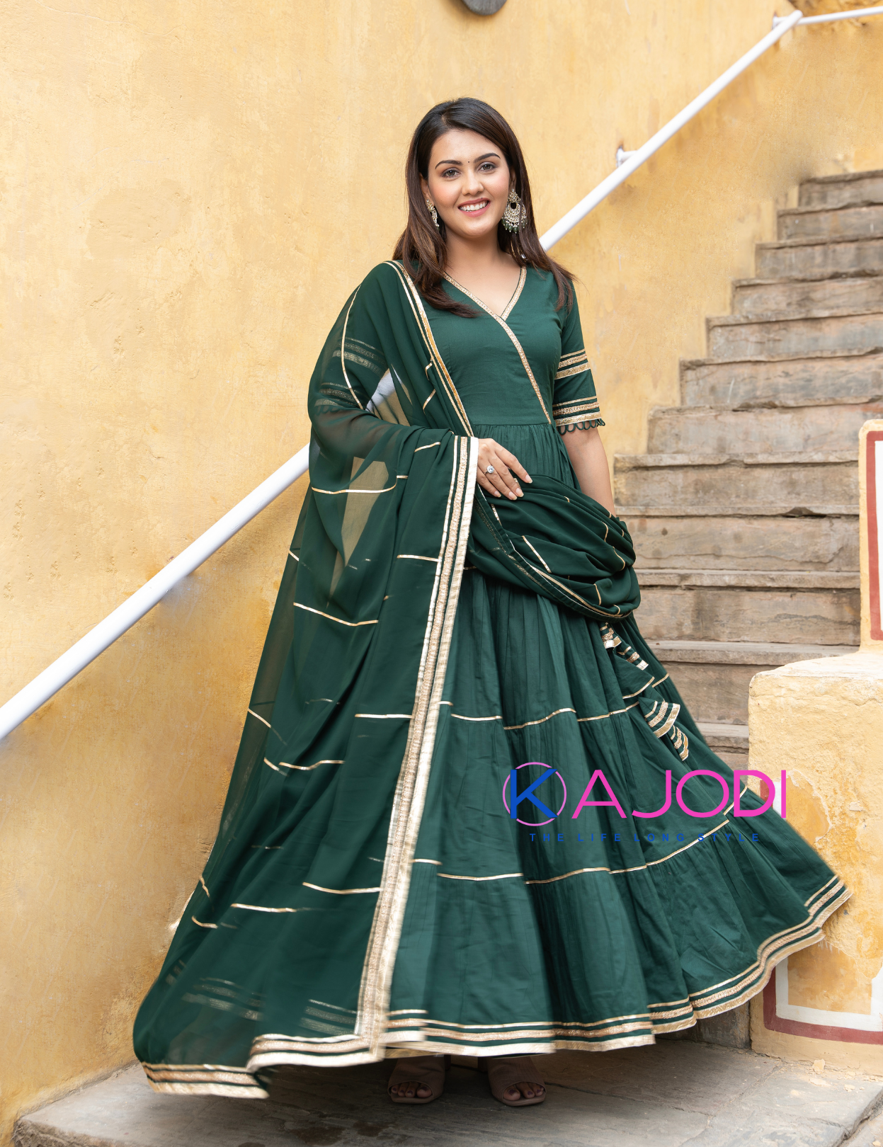 Bottle Green Solid Gota Suit Set