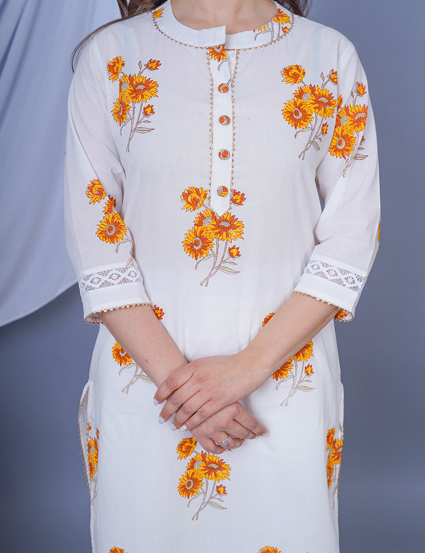 White Floral Kurta with Pant and Dupatta Sets (3 Nos in 1 Set)