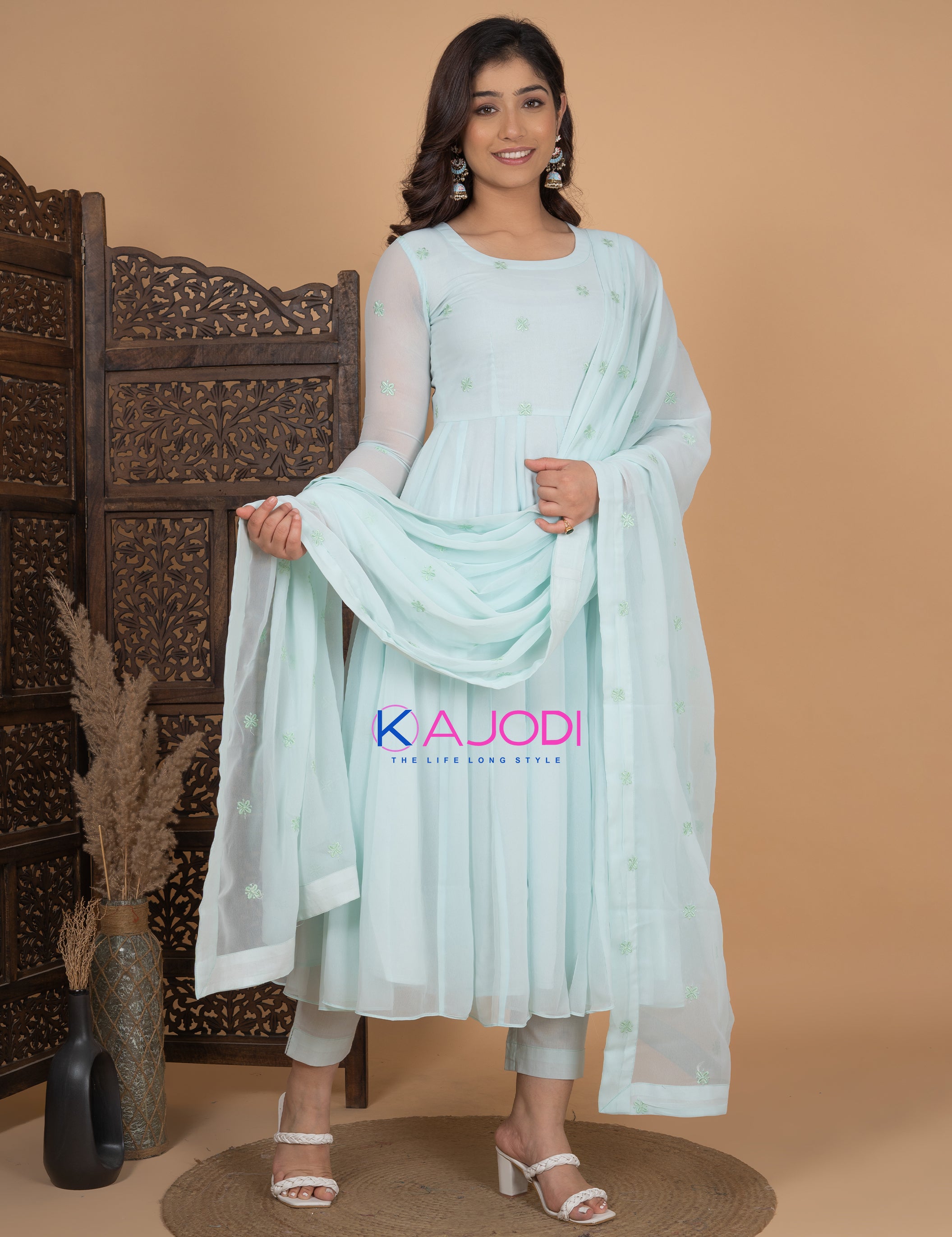 Veera Georgette Embroidery Suit Set