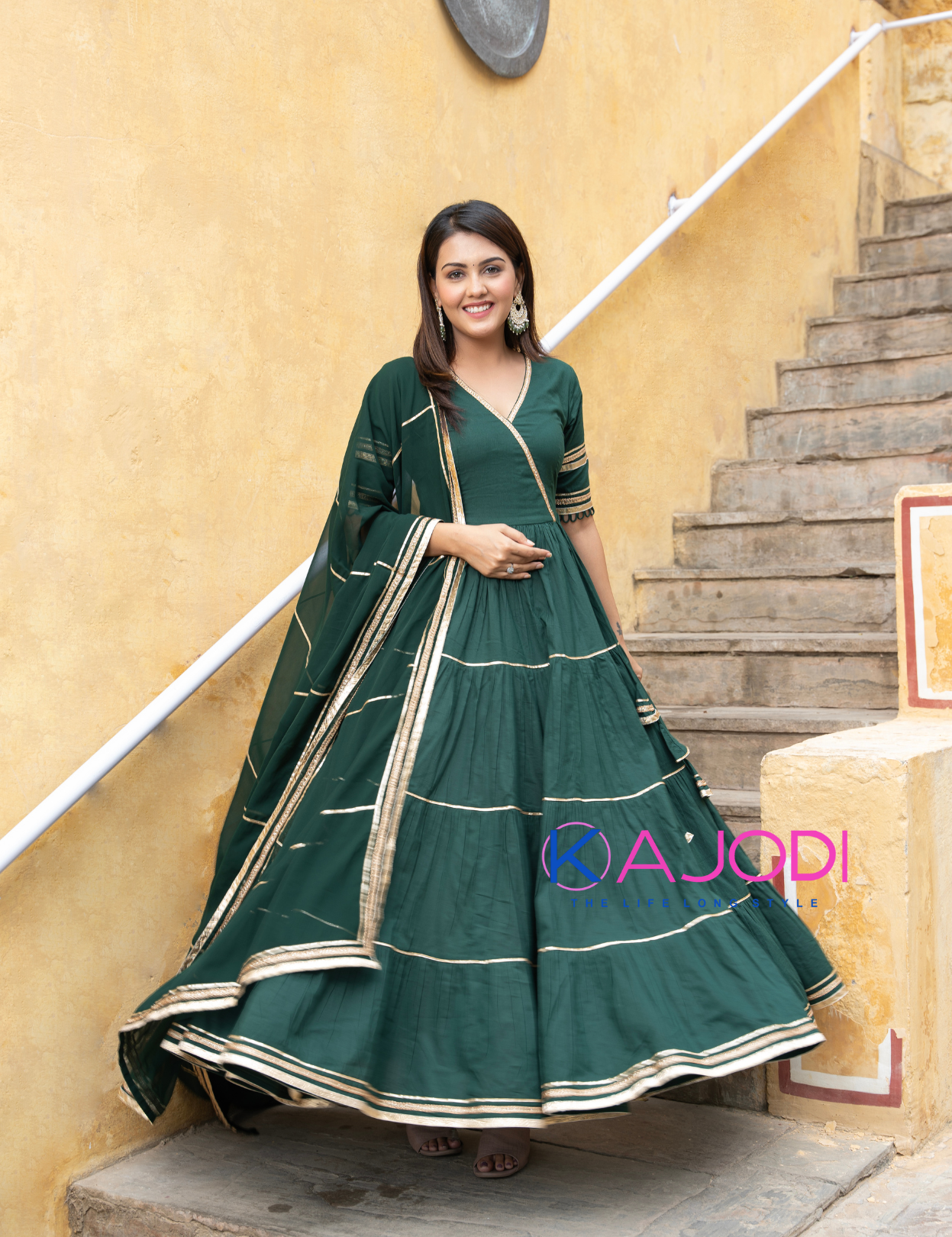 Bottle Green Solid Gota Suit Set