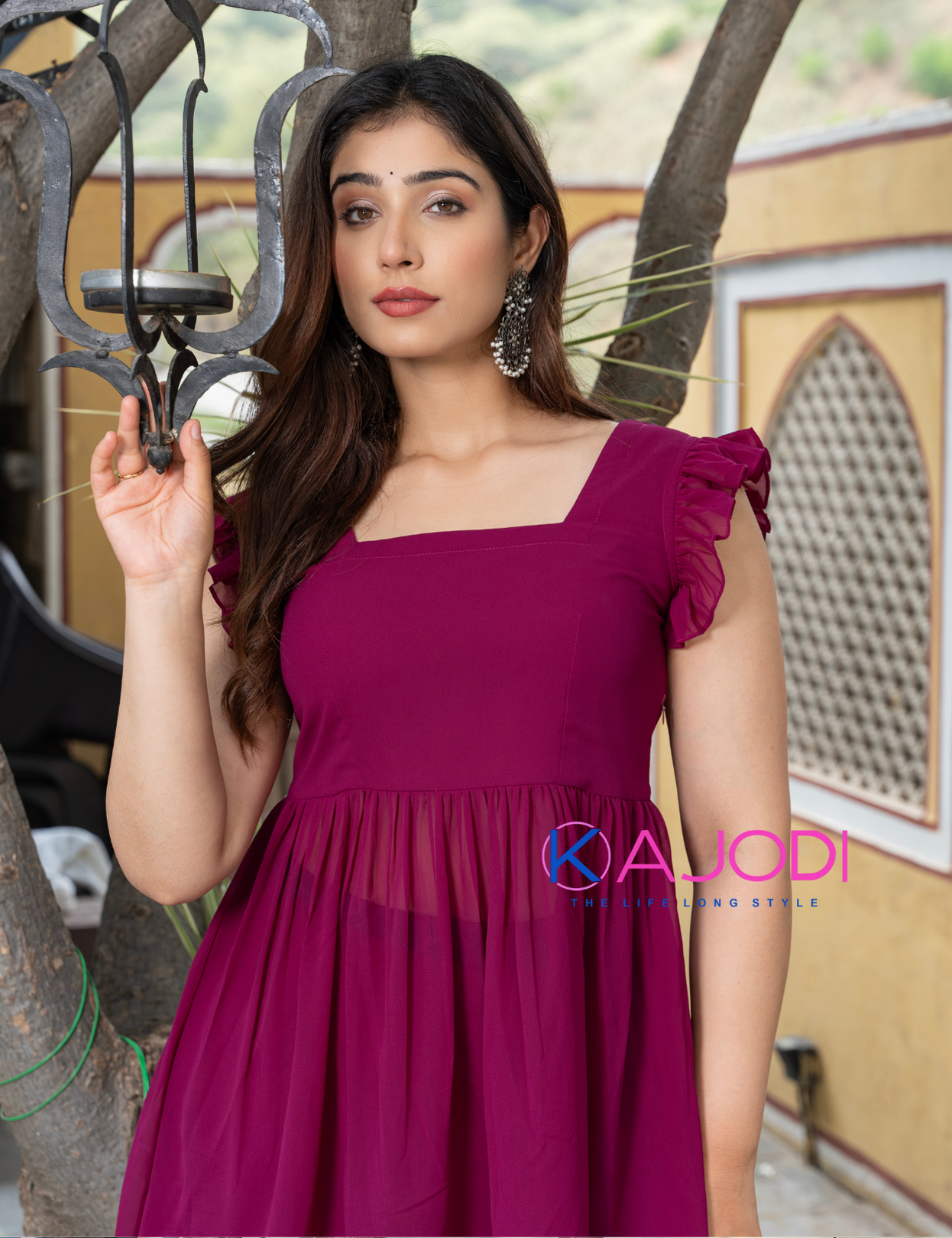 Omaira Sharara Set